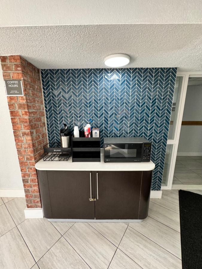 Studio 6 Suites East Syracuse Airport Εξωτερικό φωτογραφία